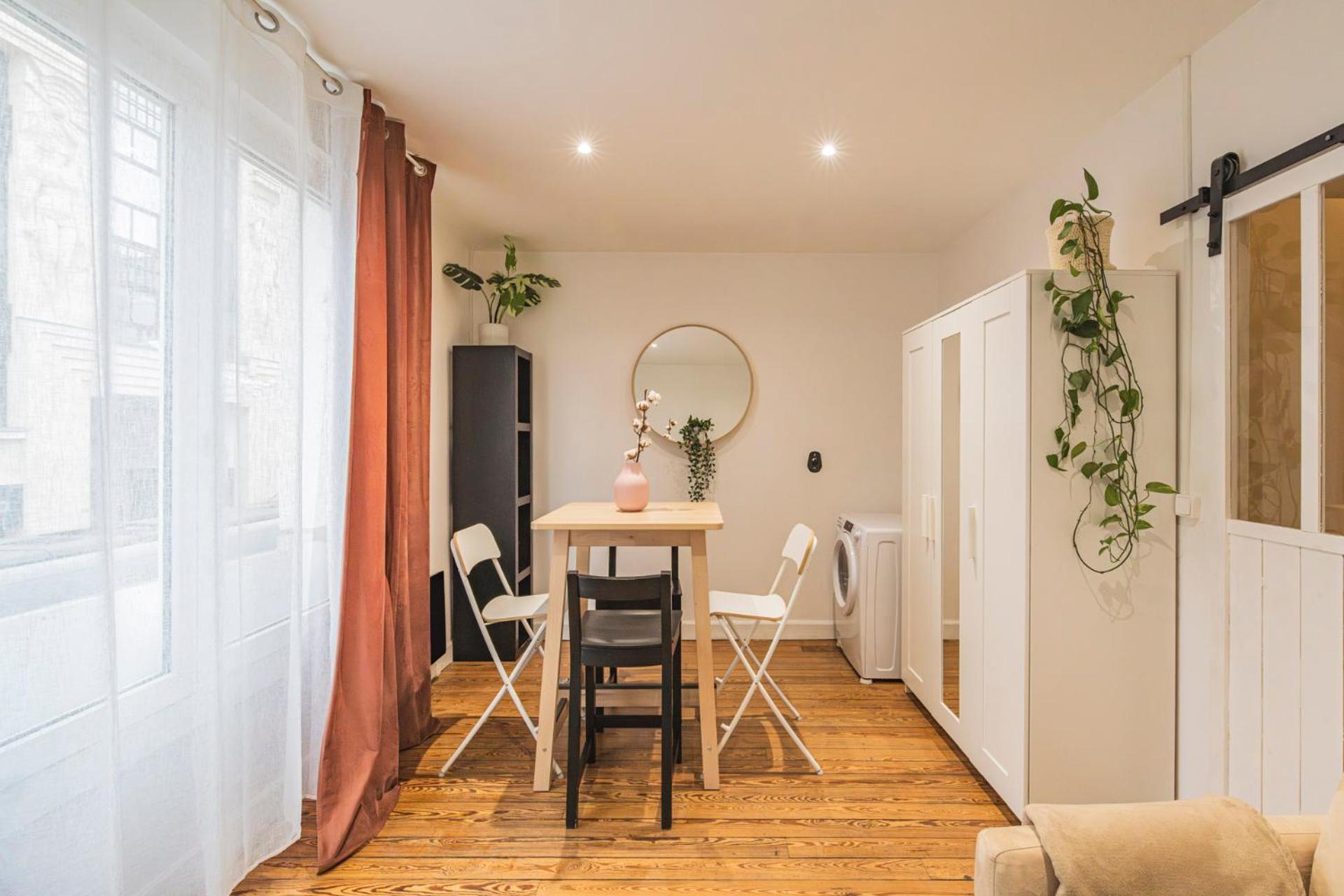 Appartement Cosy Proche Cathedrale Reims Exterior photo